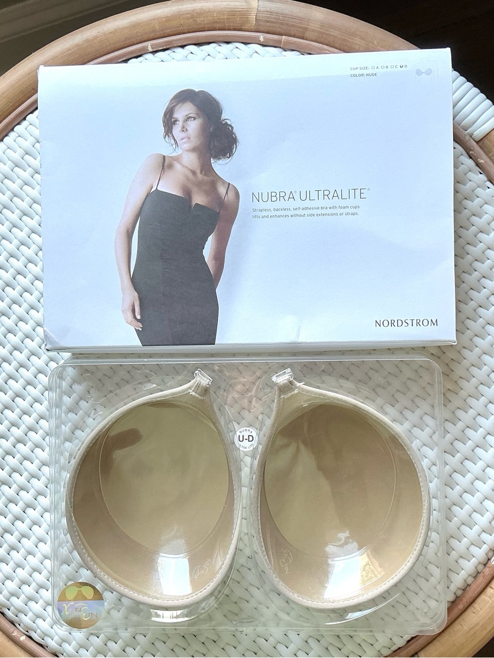 NORDSTROM NUBRA ULTRALITE NUDE SIZE D ADHESIVE STRAPLESS BRA. NEW WITH TAGS